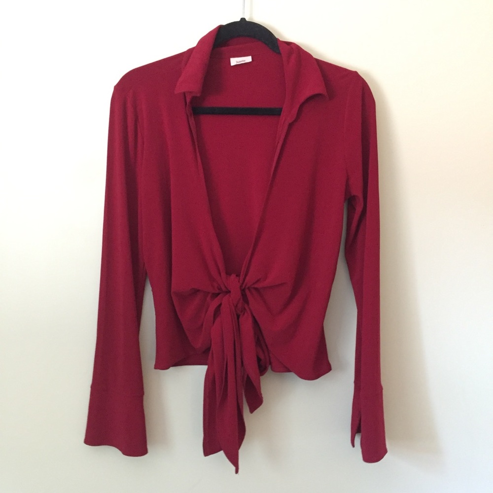 Burgundy tie top